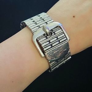 Western silver tone buckle bracelet